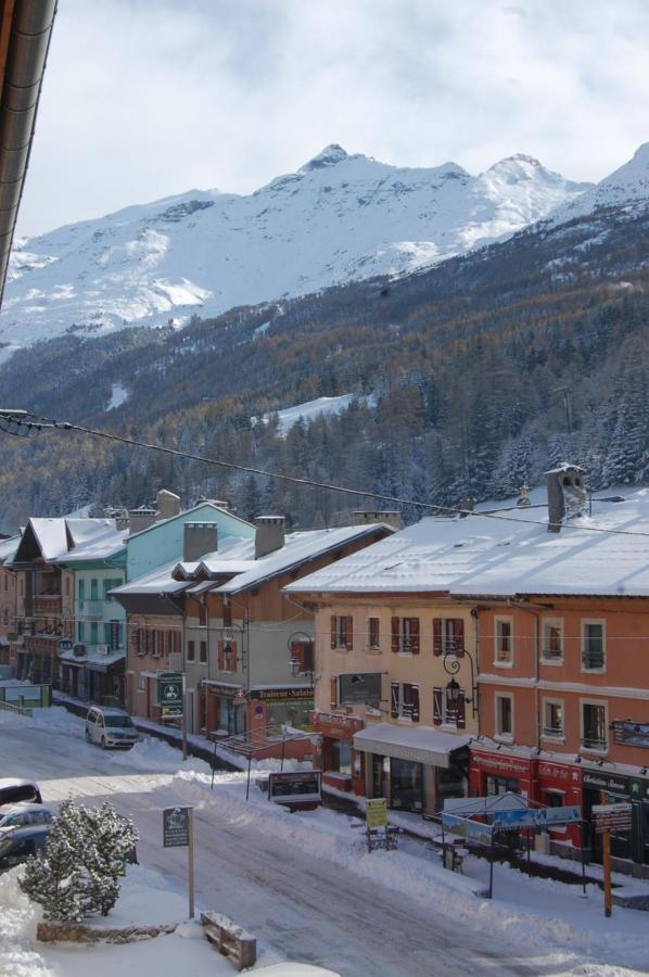 Appartement duplex neuf au centre, lits faits à l'arrivée Lanslebourg-Mont-Cenis Esterno foto