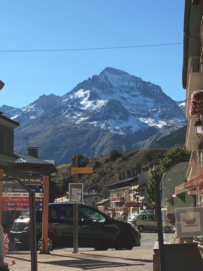 Appartement duplex neuf au centre, lits faits à l'arrivée Lanslebourg-Mont-Cenis Esterno foto